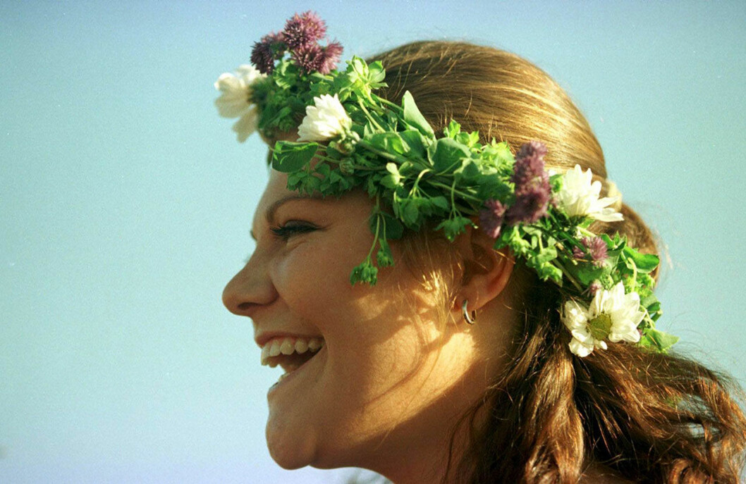 Victroia och midsommarkrans