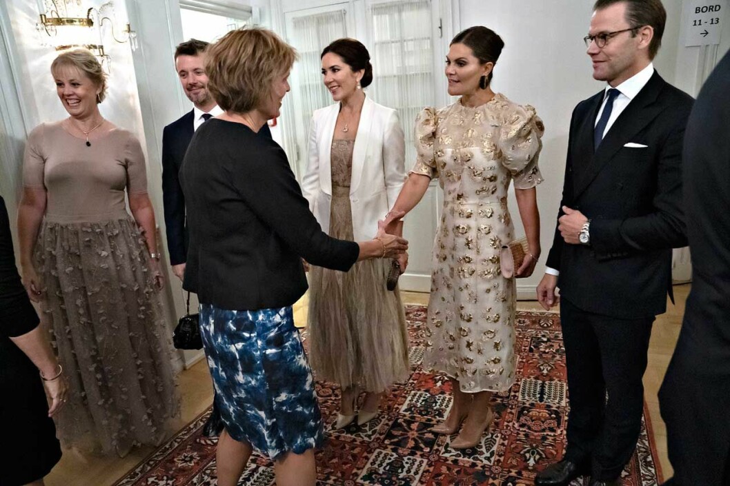 Victoria i klänning från By Malene Birger. Victoria