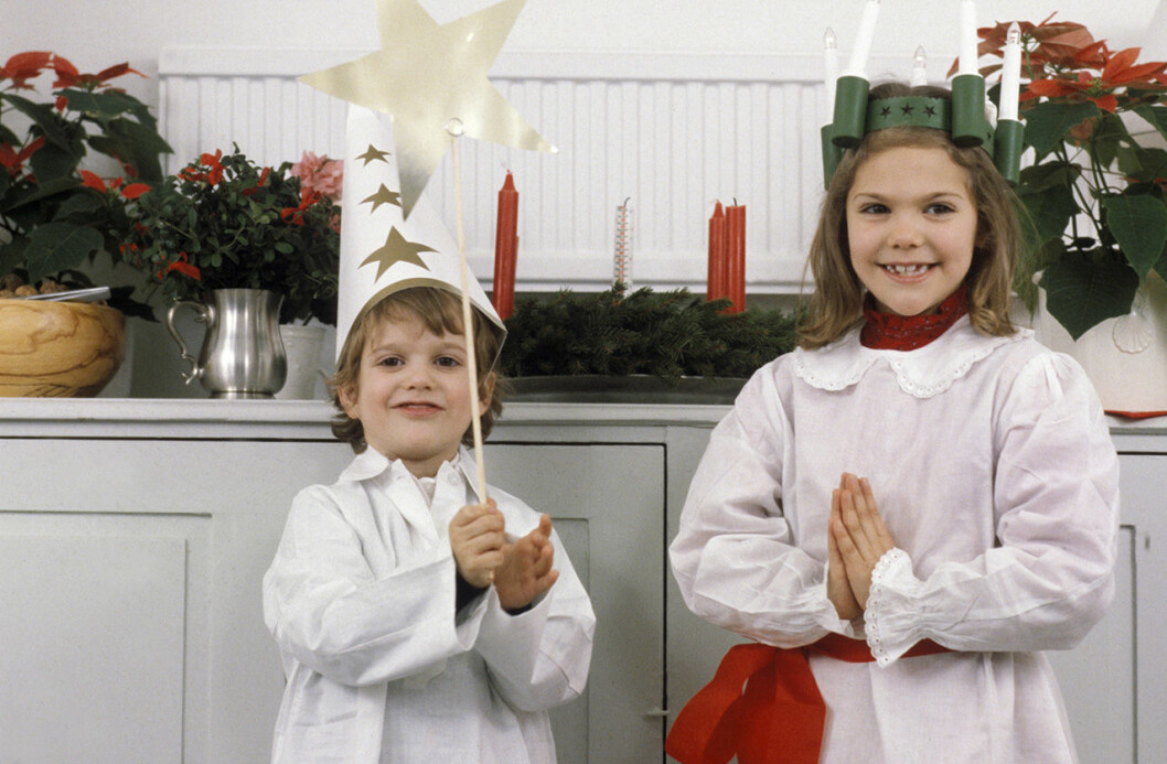 Prins Carl Philip och kronprinsessan Victoria, julen 1984. Kronprinsessan Victoria och prins Carl Philip