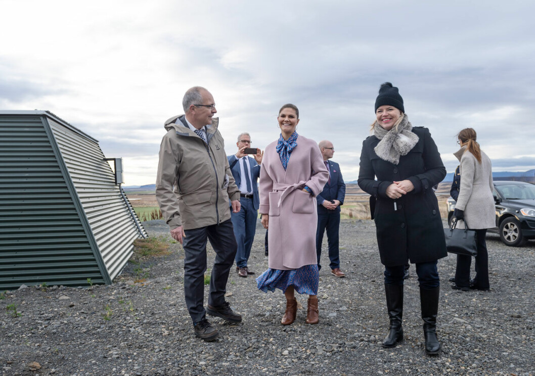 Kronprinsessan med några av experterna från Climeon. Kronprinsessan med representanterna från Climeon.