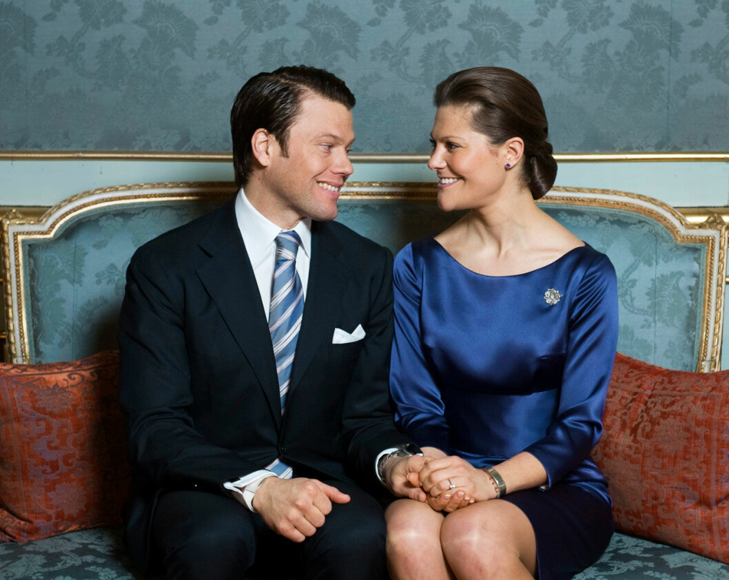 Victoria och Daniel kan fira att det är elva år sedan kungen sa ja – och de fick varandra på riktigt. Victoria och Daniel förlovningen 2009