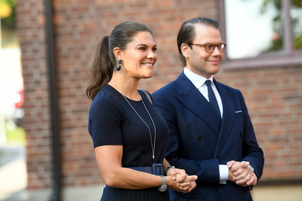 Prins Daniel är den enda i kungafamiljen som faktiskt heter Bernadotte i efternamn. Kronprinsessan Victoria Prins Daniel Scenkonstallianserna Nacka
