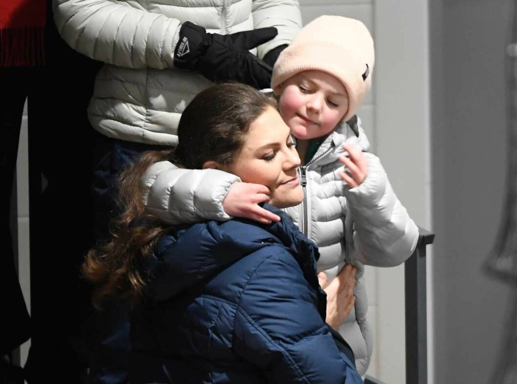 Kronprinsessan Victoria försöker engagera barnen Oscar och Estelle i sin kamp för miljön. Kronprinsessan Victoria försöker engagera barnen Oscar och Estelle i sin kamp för miljön.