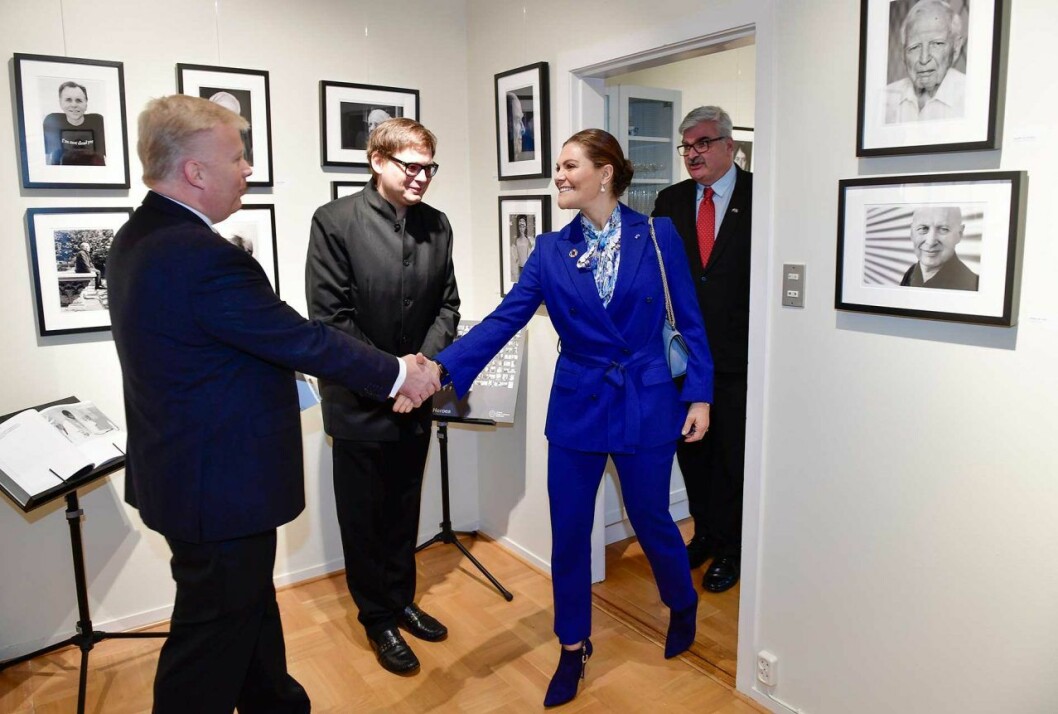 Victoria har dressat om till italiensk design i glaciärblått – för nu är det Arktis som står på programmet.