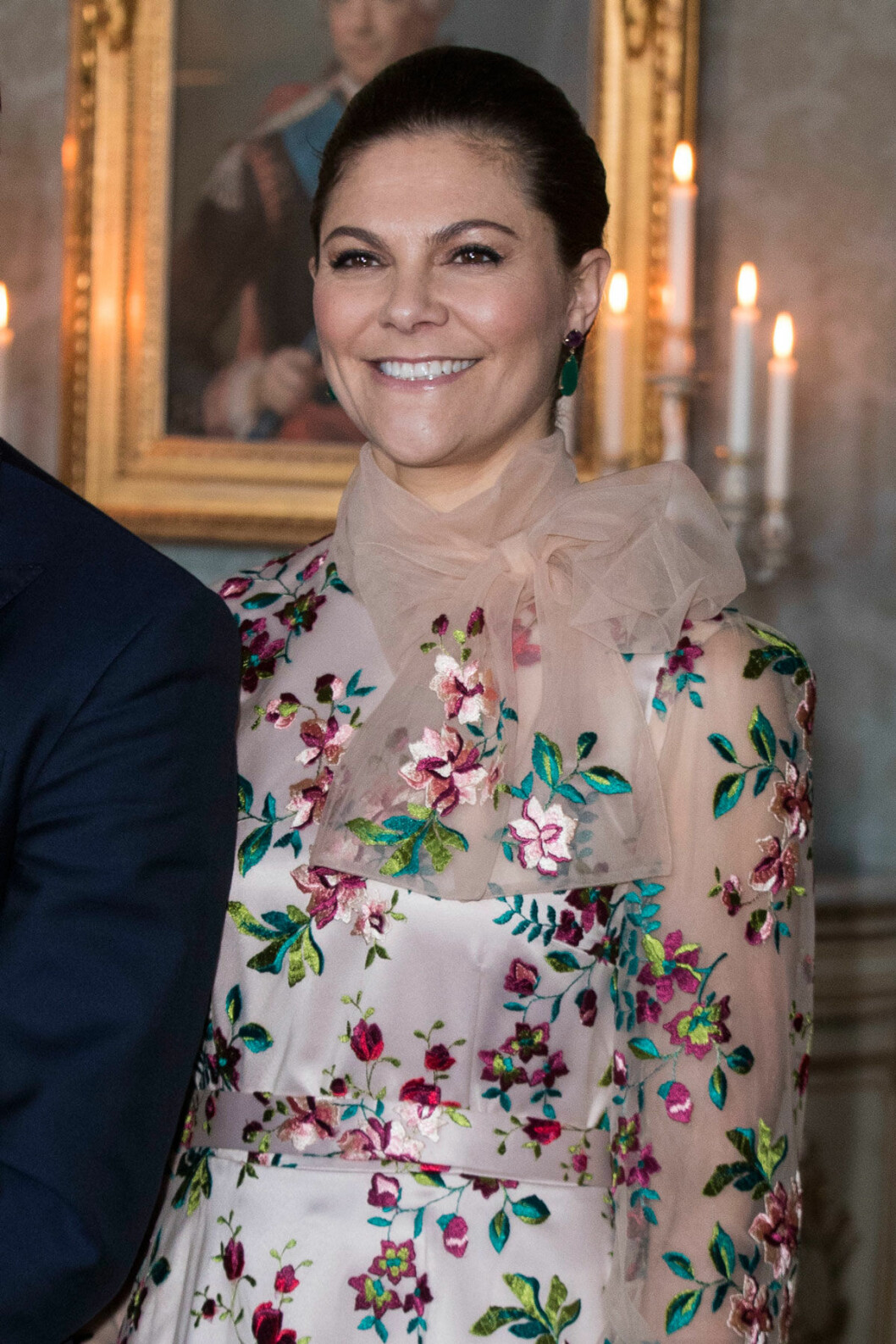 Kronprinsessan Victoria i klänning från Ida Sjöstedt. Kronprinsessan Victoria i klänning från Ida Sjöstedt.