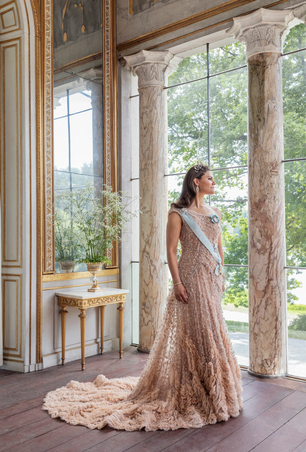 Kronprinsessan Victoria i klänningen från Elie Saab.