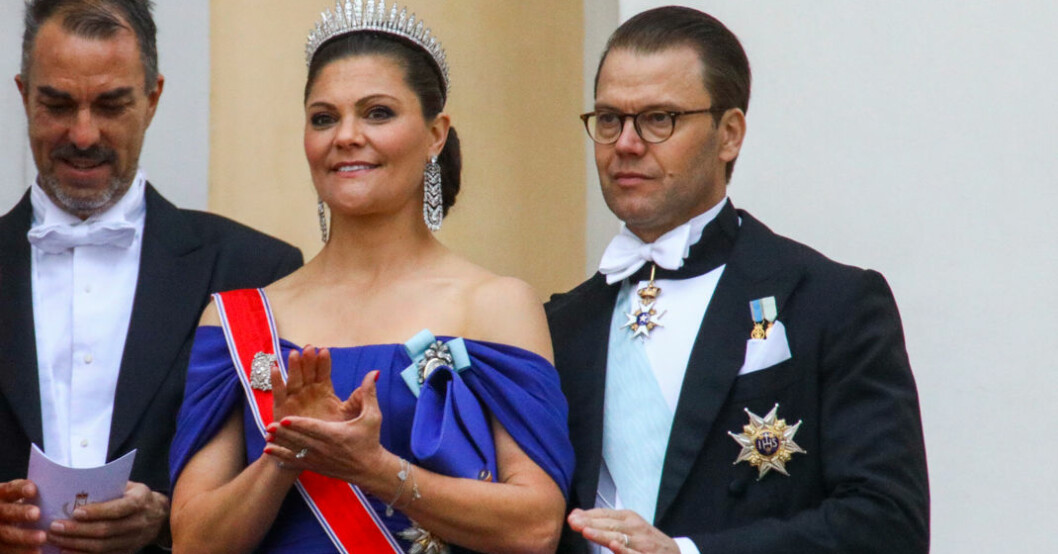 Victoria i 7 år gammal klänning under Oslofesten