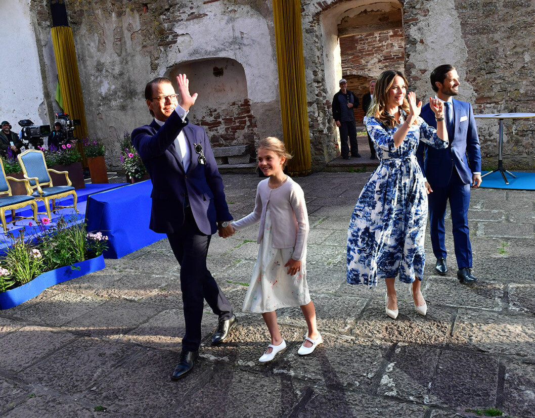 Tack för en fin konsert! Tillbaka till slottet. victoriadagen 2020