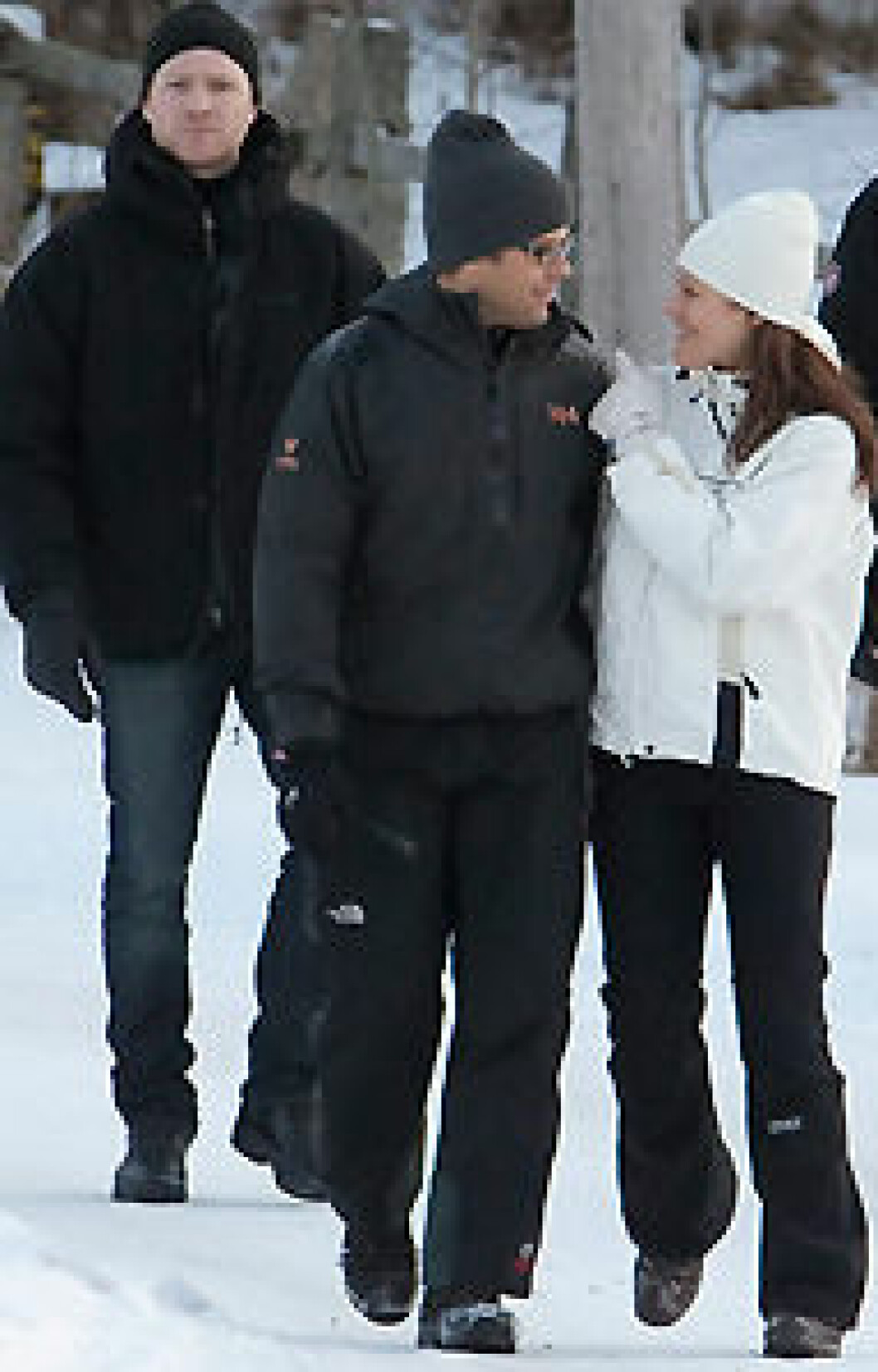 Daniel och Victoria på promenad med SÄPO. Daniel och Victoria på promenad med SÄPO.