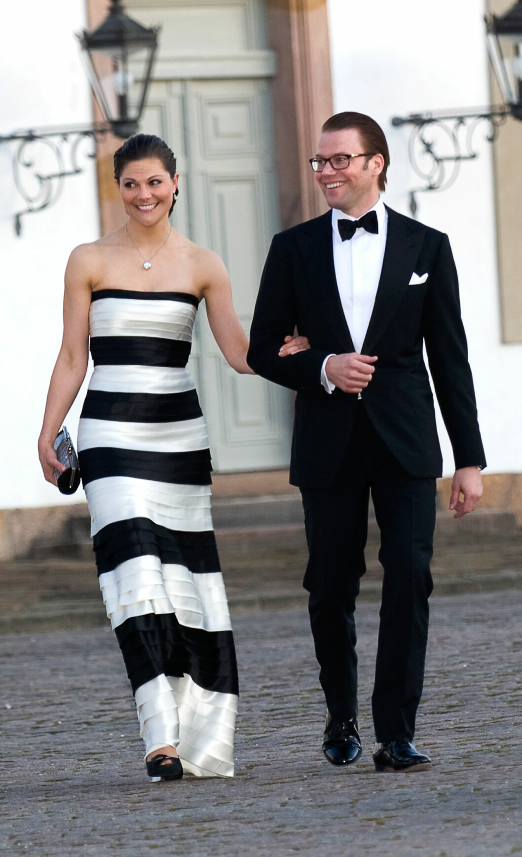 Victorias och Daniels lycka smittade av sig på resten av gästerna! victoria daniel 2010