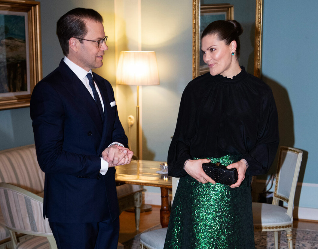 Victoria bjöd på en nöjd min efter en lyckad dag. kronprinsessan victoria prins daniel tt