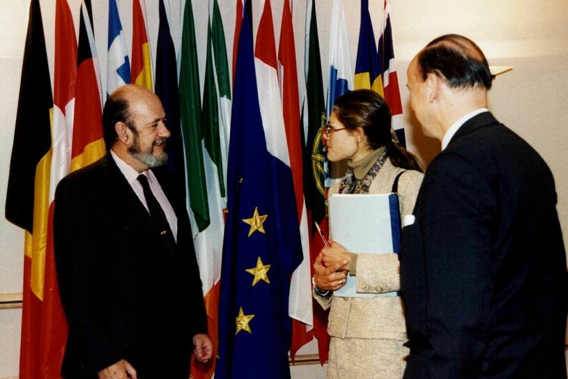 Inte samma tillfälle som Anders berättar om, men här har vi en ung kronprinsessa år 1997 som besöker de europeiska instutitionerna i Bryssel.