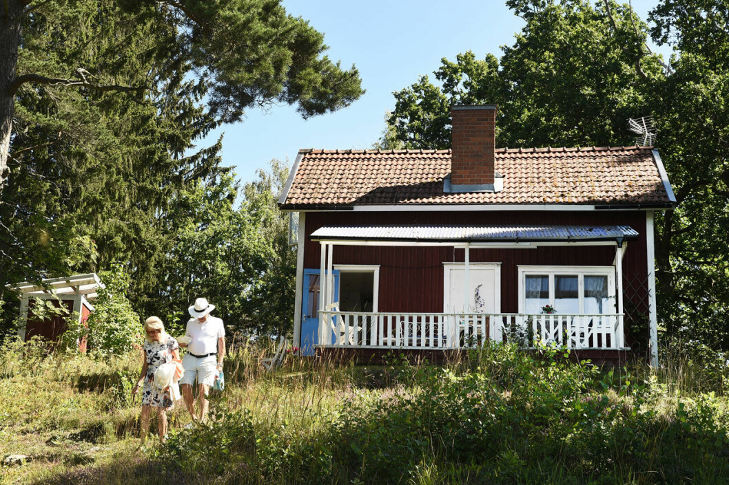 I 20 år har Kullen här i Roslagen varit Alexandras sommaroas. I 20 år har Kullen här i Roslagen varit Alexandras sommaroas.