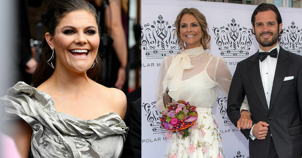 Victoria och Madeleine hyllades för deras fina klänningar. Foto: TT Victoria och Madeleine
