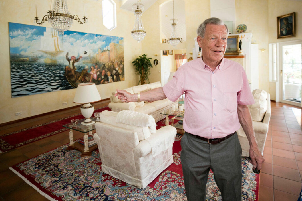 Anders Wiklöf har Nordens största privata konstsamling och ett privat konstmuseum i sin stora sommarvilla Andersudde strax utanför Mariehamn. Där hänger redan Peter Dahls jättemålning Stolta stad. Och där ska hans senaste förvärv, Anders Zorns Mandolinspelerskan (som han ropat in för närmare 3,2 miljoner kronor) snart upp på väggen. Anders Wiklöf i sin sommmarvilla Andersudde, där han har Nordens största privata konstsamling.