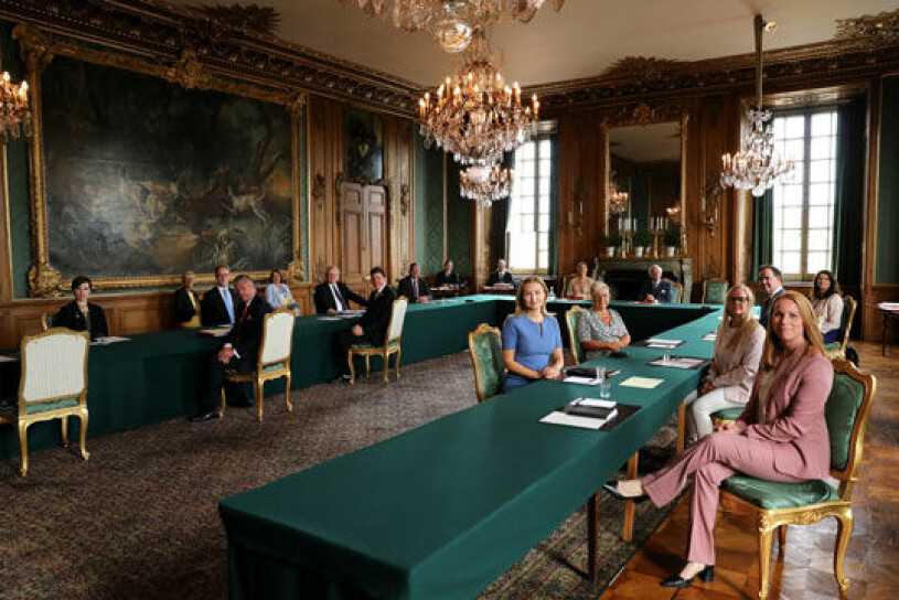 Ledamoter i utrikesnämnden är bland andra Annie Lööf och