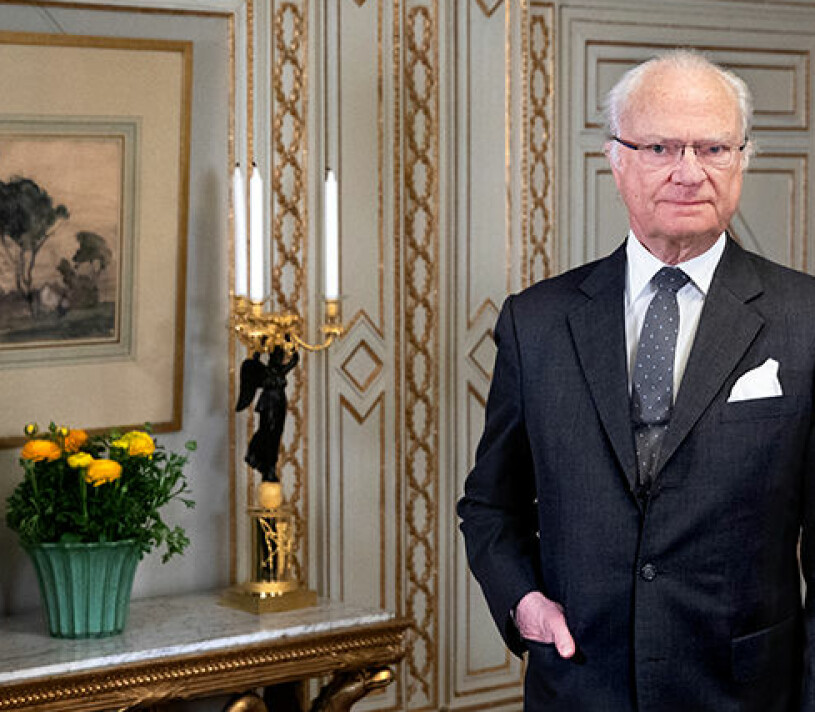 Kungen fotograferad hemma på Drottningholm. Kungen 75 år Hovets bild