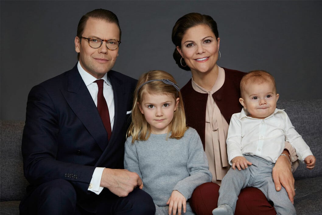 Inspirationsbilden från 2017. Kronprinsessfamiljens officiella familjebild 2017.