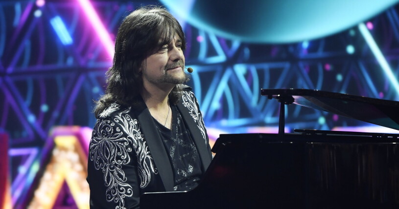 Senast Robert Wells syntes i ett musiksammanhang var i Masked Singer i TV4.