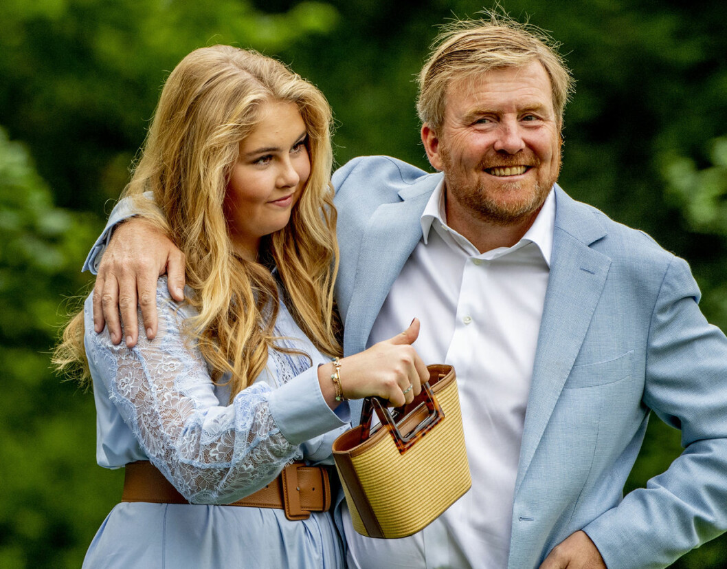 Kung Willem-Alexander och dottern Amalia Kung Willem-Alexander och dottern Amalia