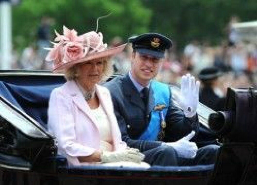 Camilla Parker Bowles och prins William. Camilla Parker Bowles och prins William.