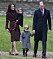 Hertiginnan Kate, prinsessan Charlotte, prins George och prins William påväg till kyrkan för en julgudstjänst. 