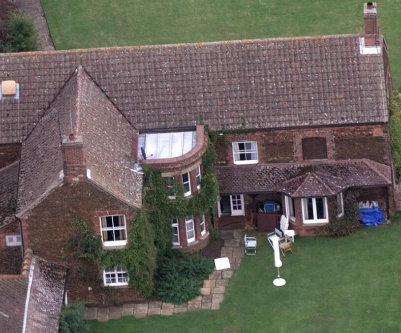 Wood Farm i Norfolk. Här bodde prins Philip permanent i hela tre år. Sedan i våras är han dock åter tillbaka på Windsor hos sin fru. Wood Farm slottet Sandringham Norfolk Prins Philip Brittiska kungafamiljen reträttplats